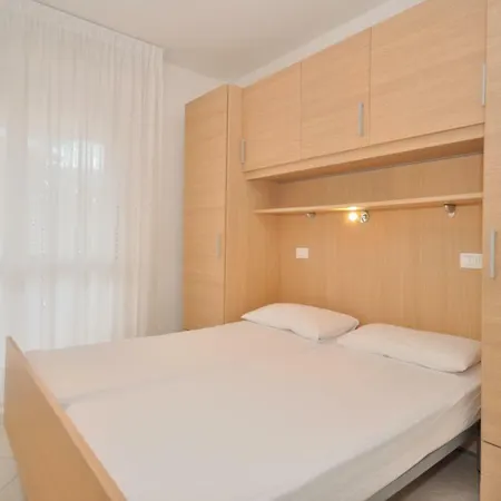 Auriga Appartement *